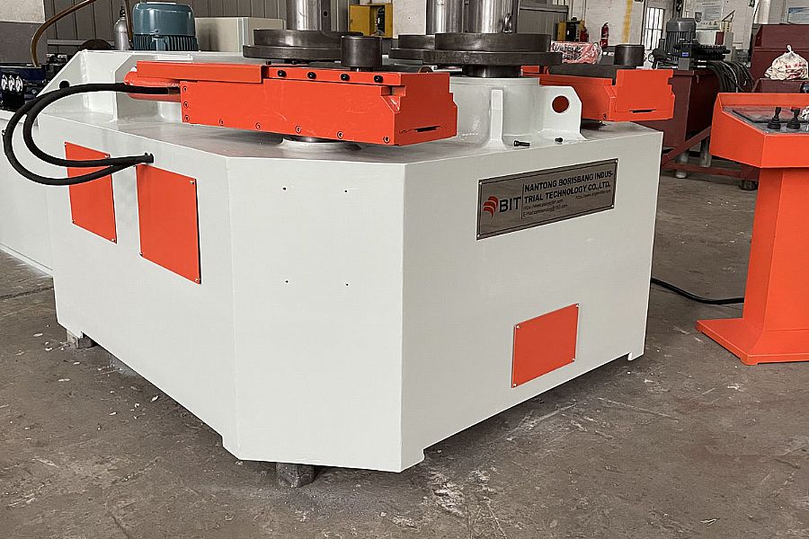 Performance and function of each component of the profile bending machine' Picture